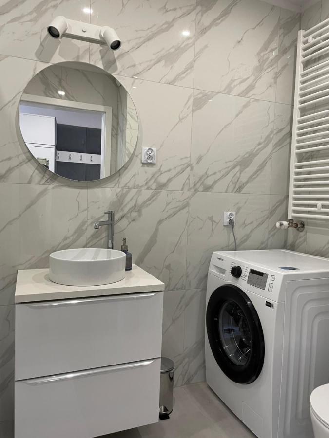 Premium With Private Parking Near Center Apartmán Katovice